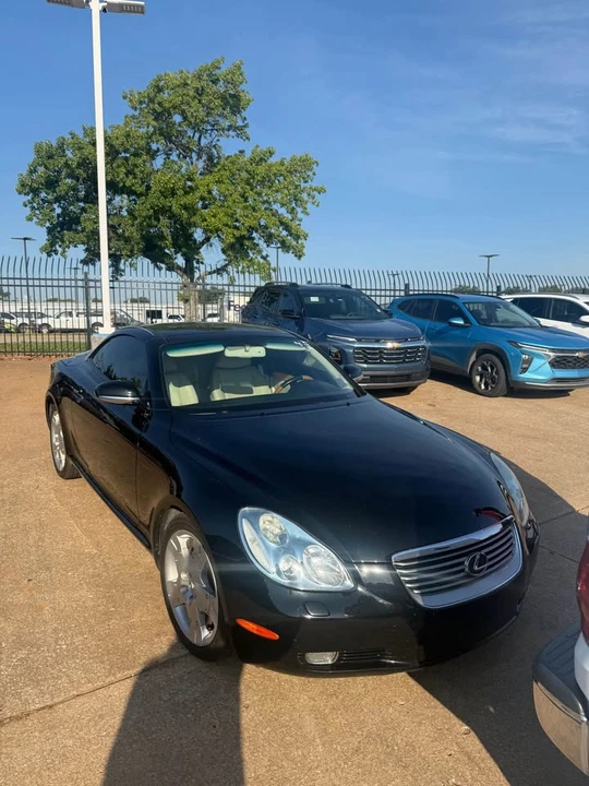 2004 Lexus SC430 - Image 2 of 7
