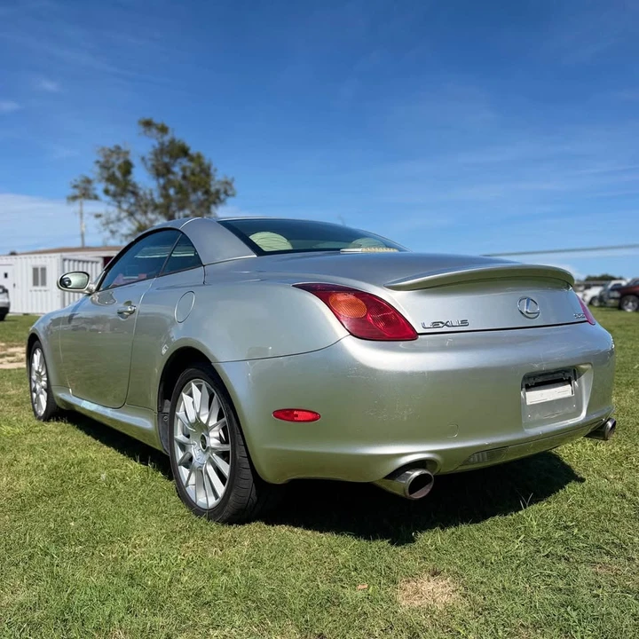 2004 Lexus SC430 - Image 4 of 19