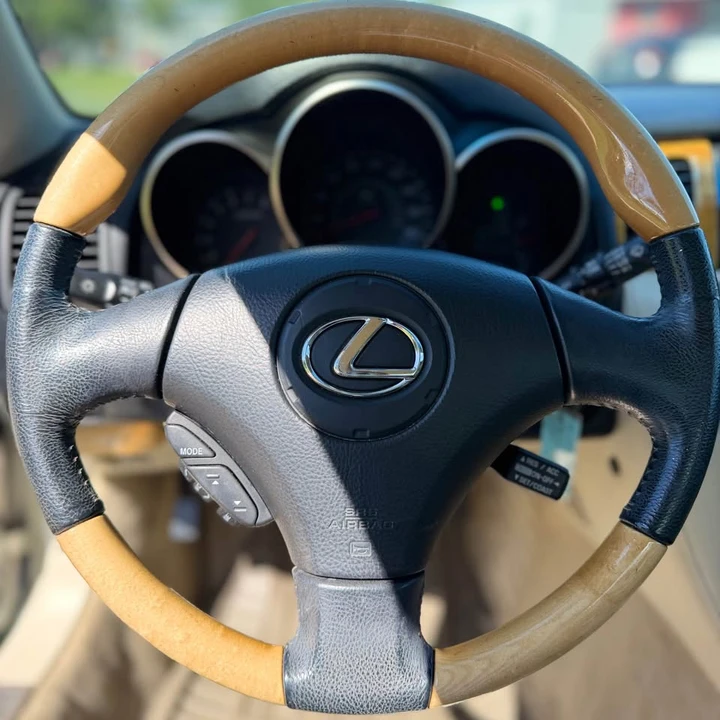 2004 Lexus SC430 - Image 14 of 19