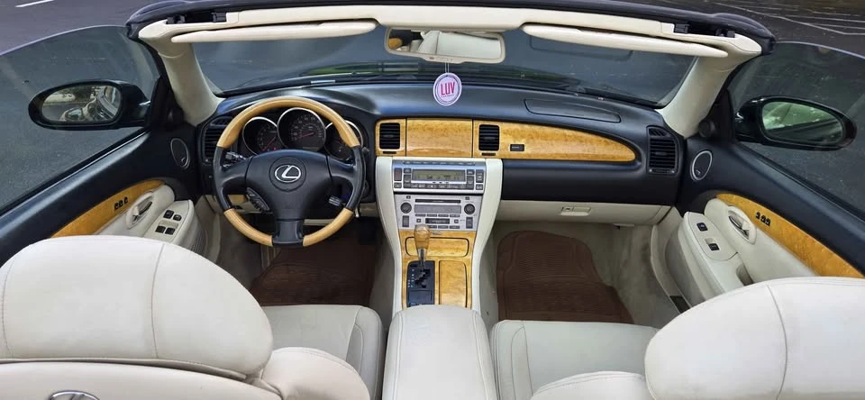 2004 Lexus SC430 - Image 18 of 20