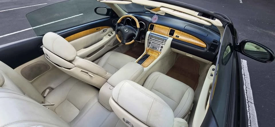 2004 Lexus SC430 - Image 19 of 20
