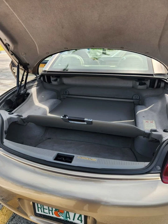 2004 Lexus SC430 - Image 11 of 18