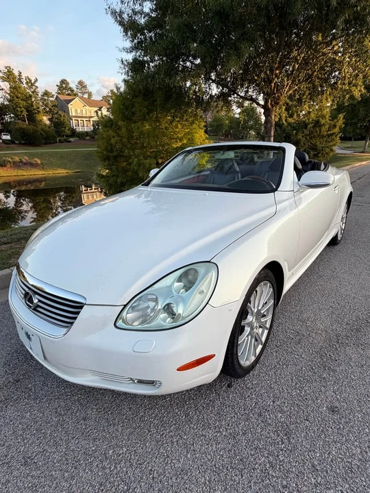 2004 Lexus SC430 - Image 3 of 15