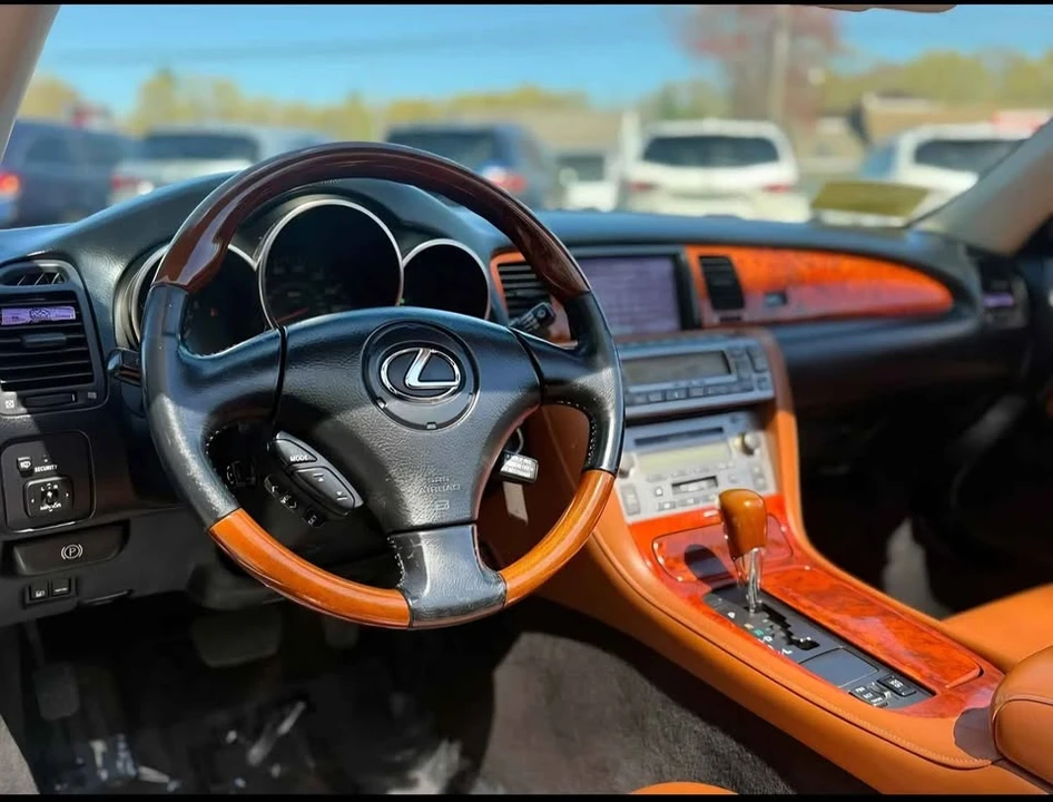 2004 Lexus SC430 - Image 5 of 6