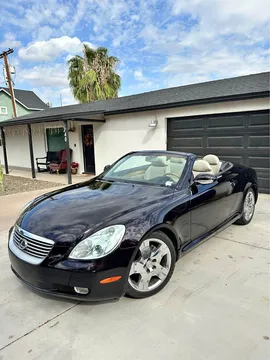 2004 Lexus SC 430 Convertible 2D