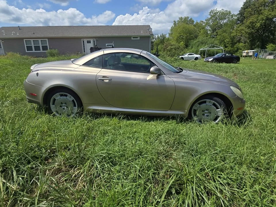 2004 Lexus SC430 - Image 3 of 4