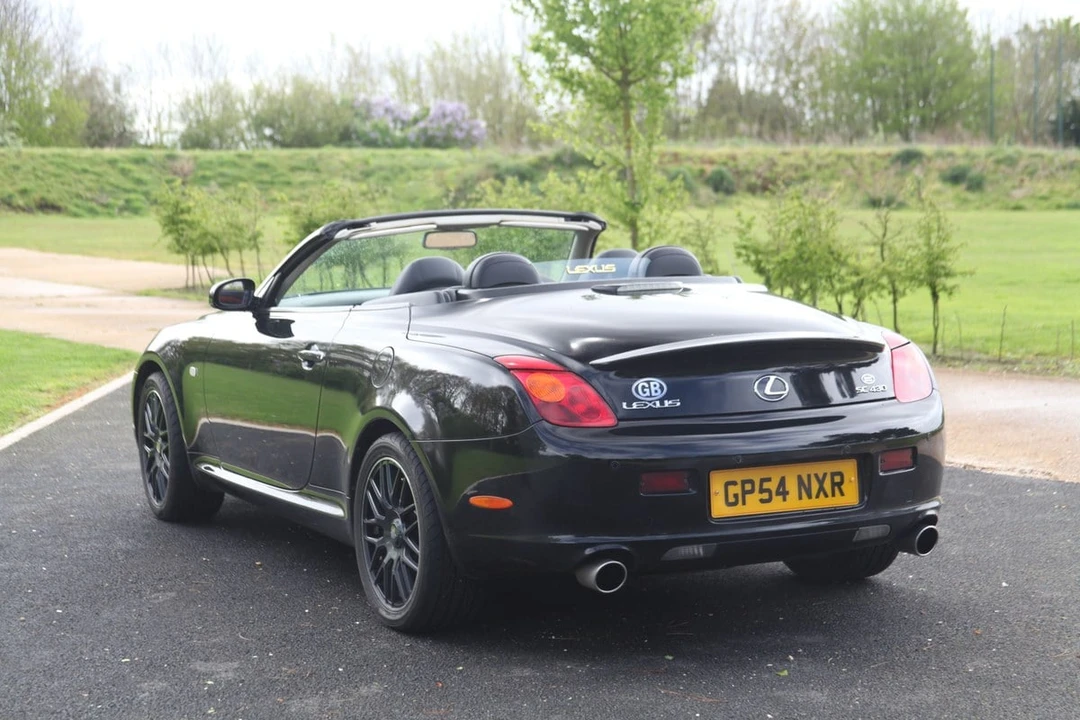 2004 Lexus SC430 - Image 21 of 30