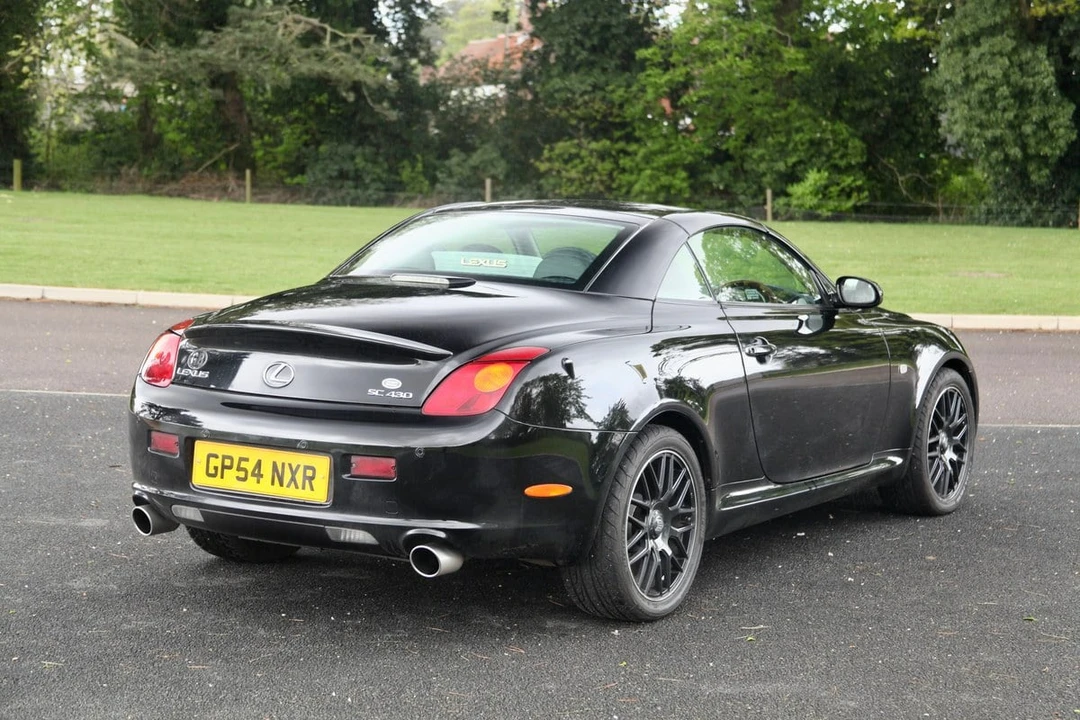 2004 Lexus SC430 - Image 17 of 30
