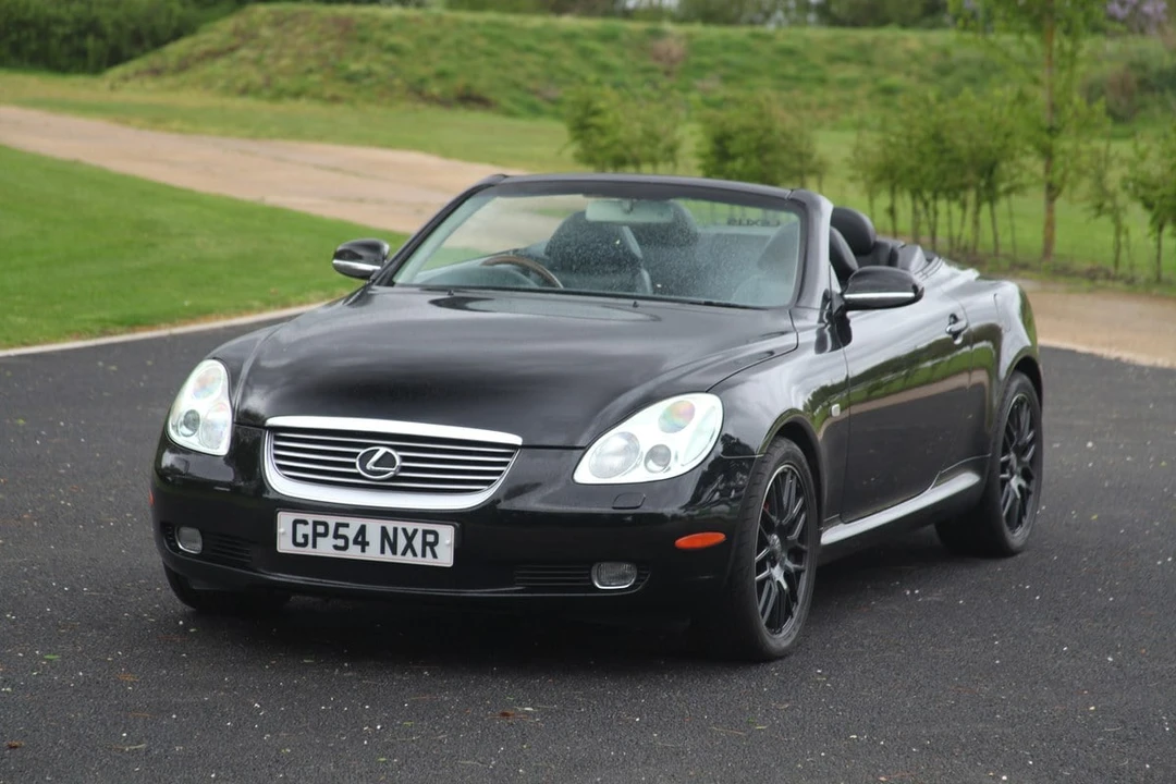 2004 Lexus SC430 - Image 12 of 30