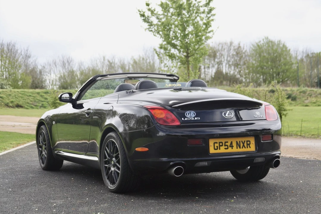2004 Lexus SC430 - Image 15 of 30