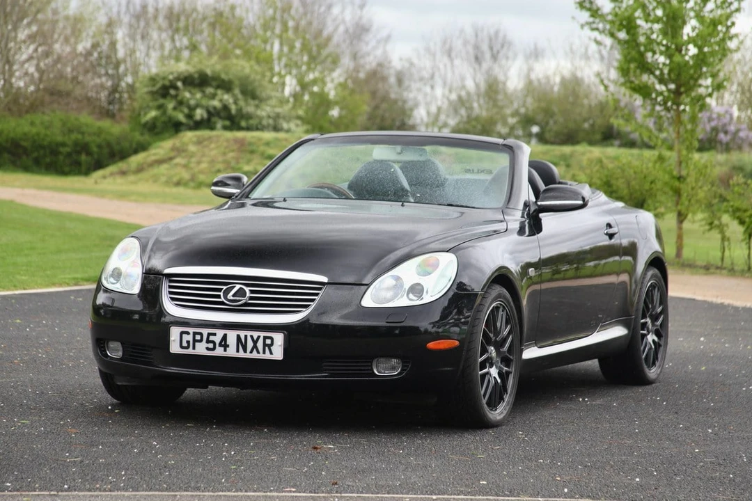 2004 Lexus SC430 - Image 2 of 30