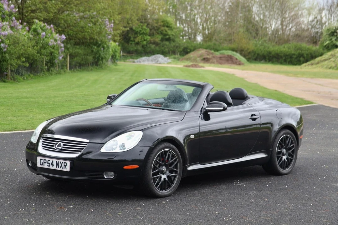 2004 Lexus SC430 - Image 3 of 30