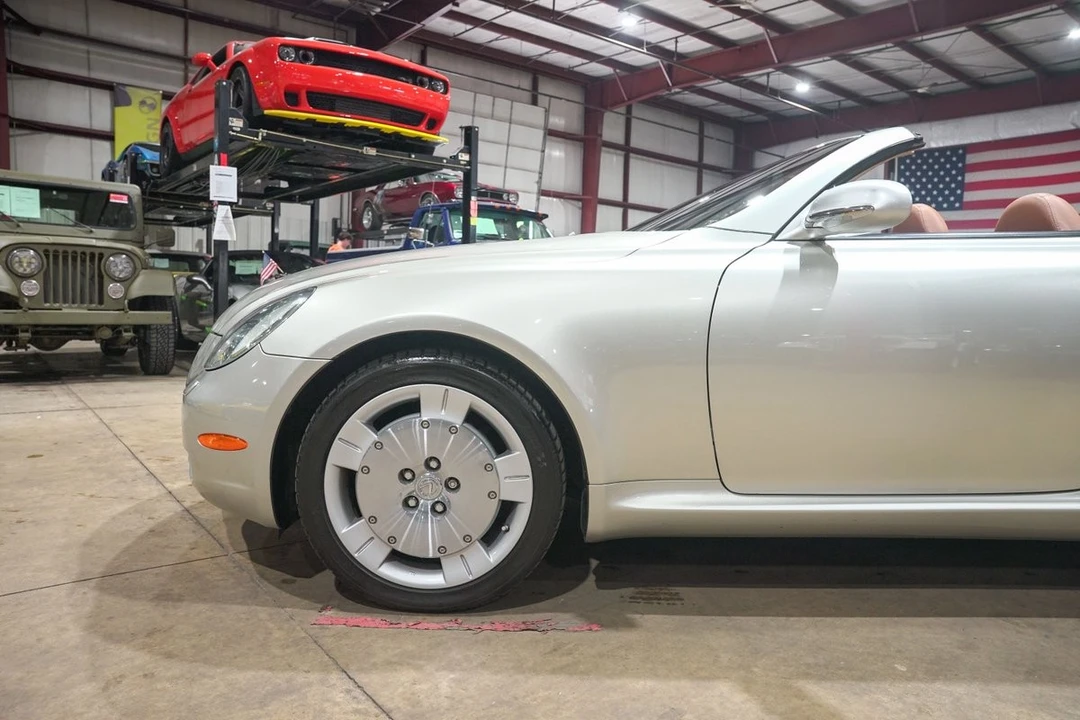 2004 Lexus SC430 - Image 3 of 31