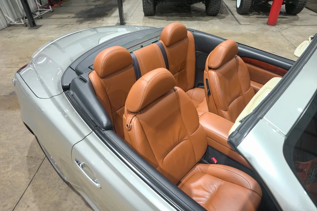 2004 Lexus SC430 - Image 18 of 31