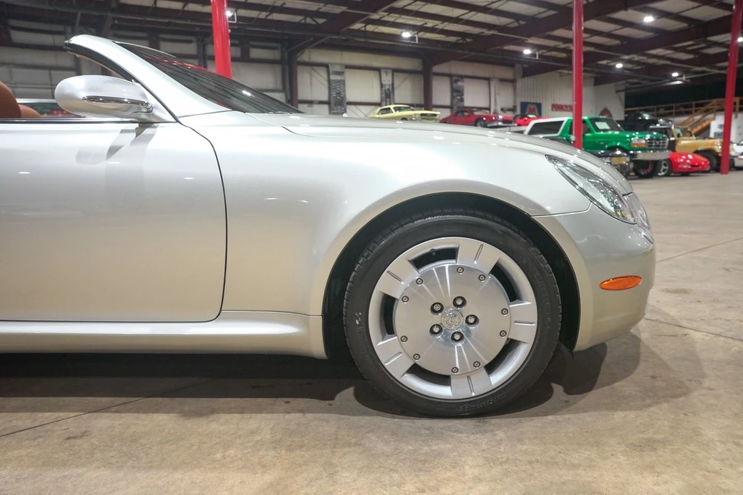 2004 Lexus SC430 - Image 11 of 31