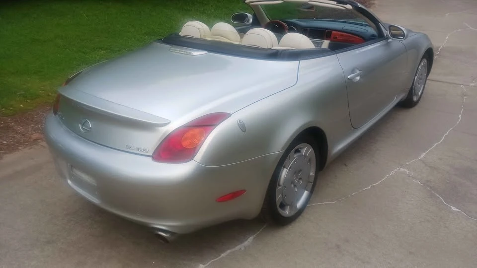 2004 Lexus SC430 - Image 3 of 10