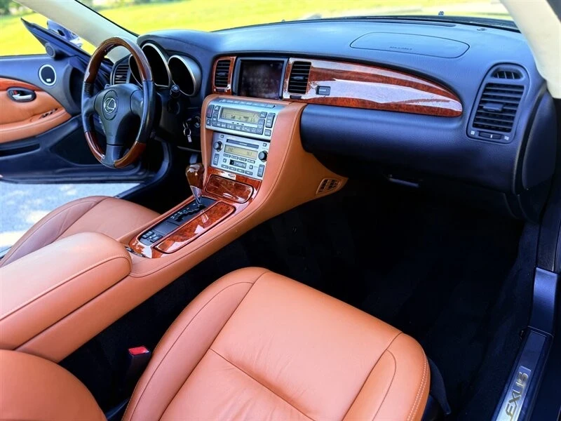 2004 Lexus SC430 - Image 6 of 21