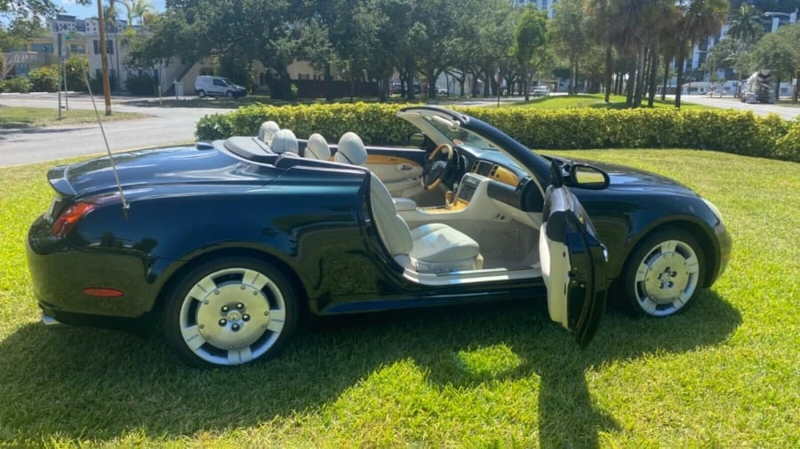 2004 Lexus SC430 - Image 9 of 13