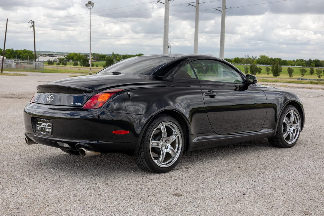 2004 Lexus SC430 - Image 17 of 31