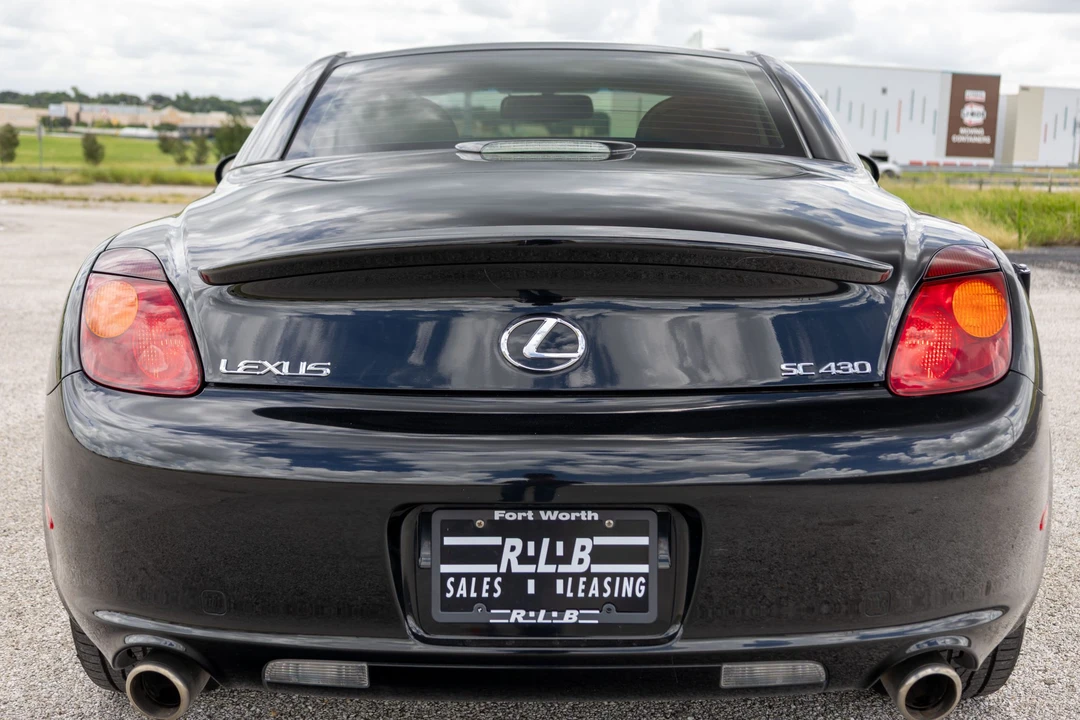 2004 Lexus SC430 - Image 19 of 31