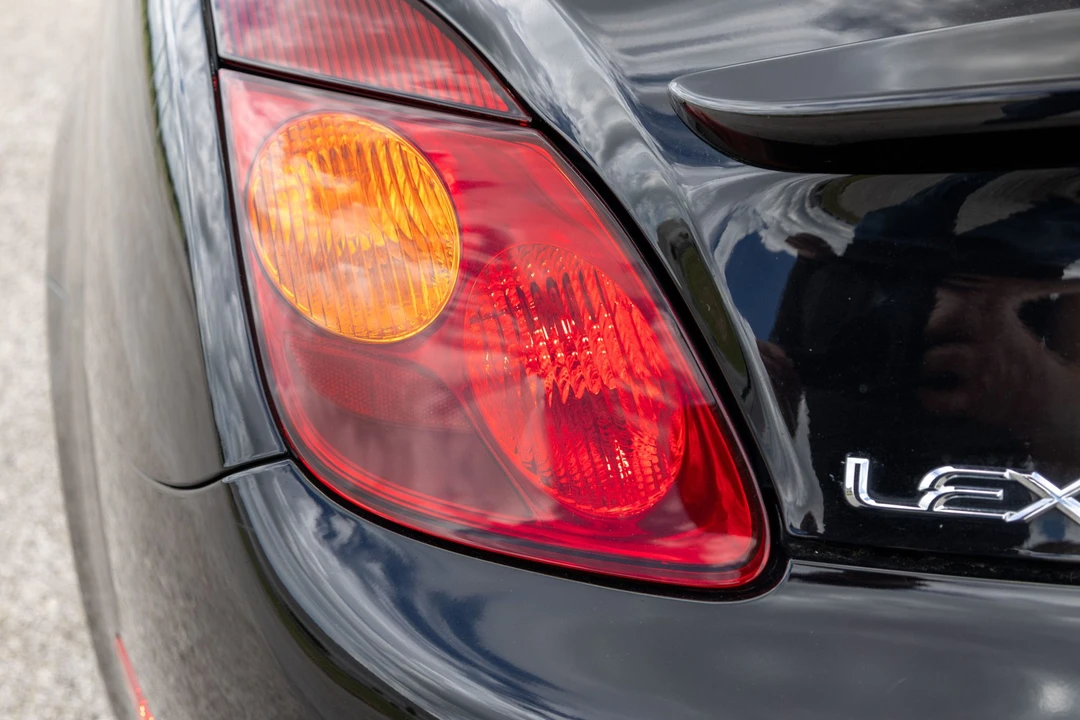 2004 Lexus SC430 - Image 27 of 31