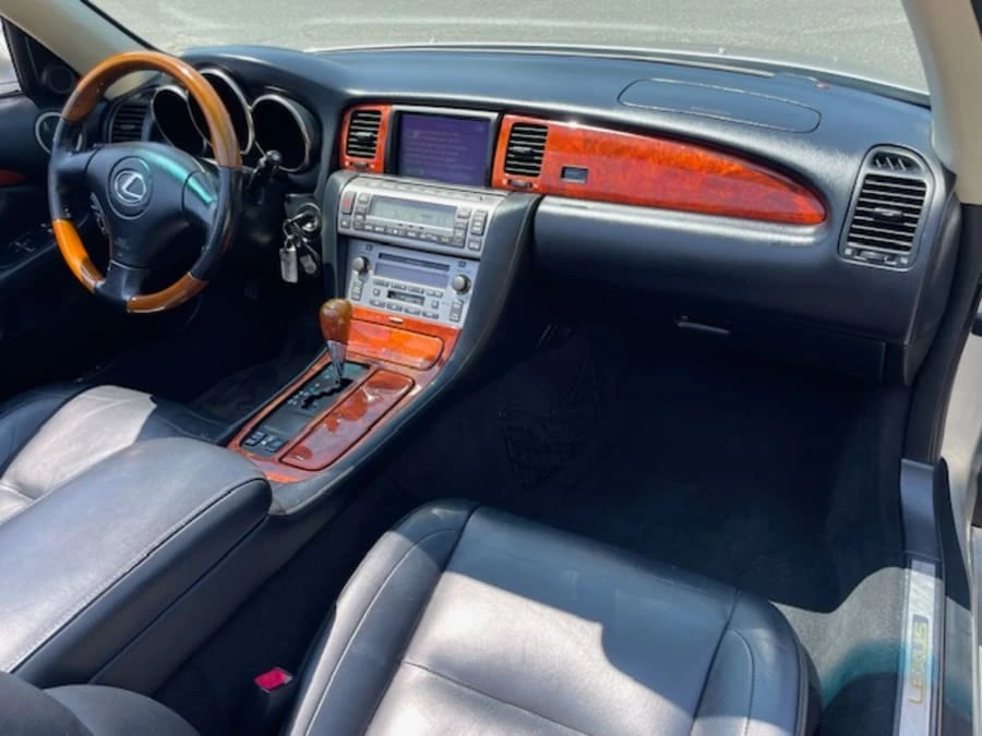 2004 Lexus SC430 - Image 17 of 25