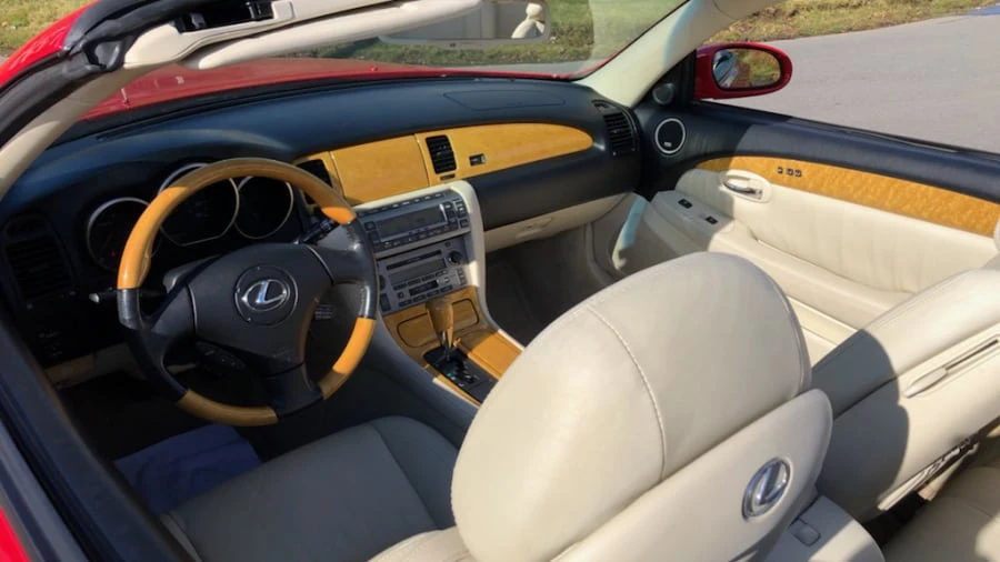 2004 Lexus SC430 - Image 4 of 17
