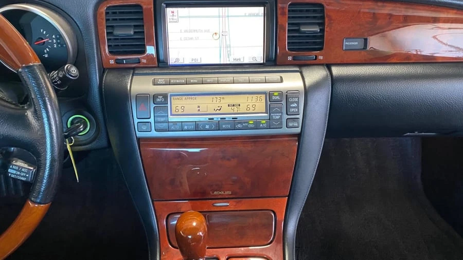 2004 Lexus SC430 - Image 6 of 10