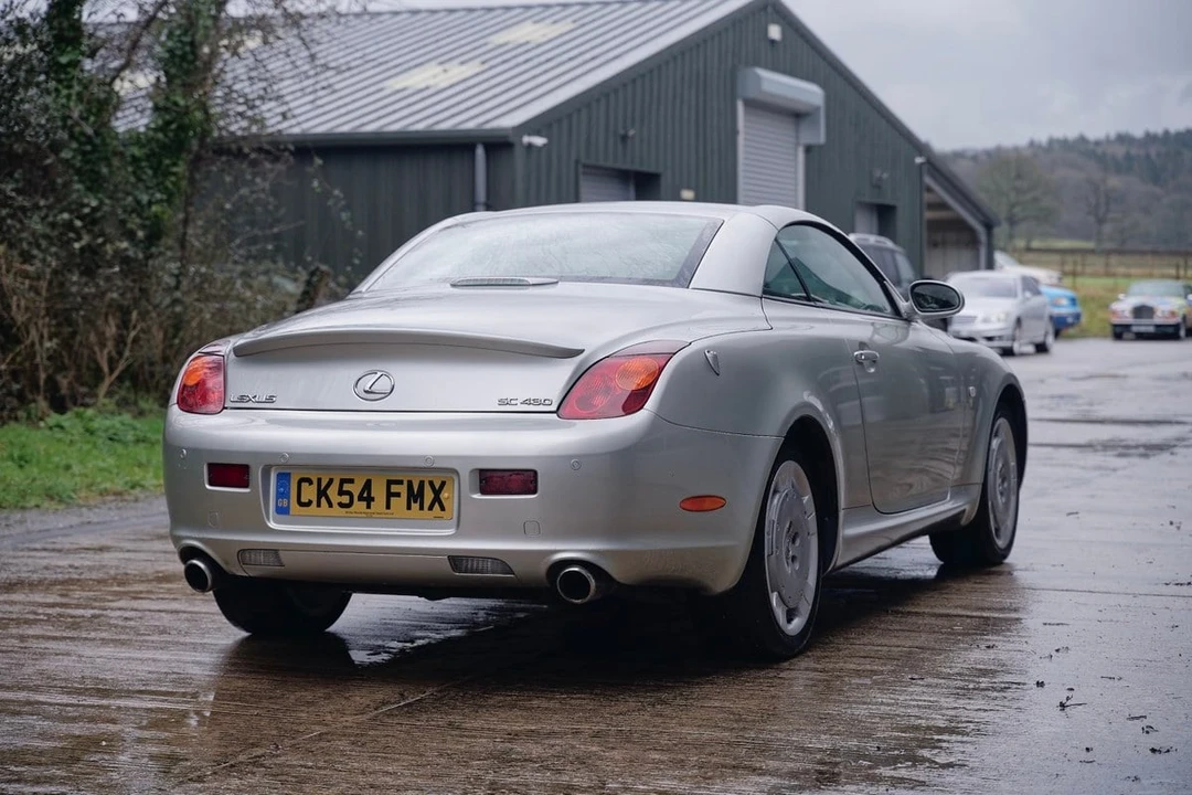 2004 Lexus SC430 - Image 13 of 30