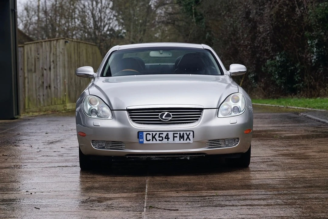2004 Lexus SC430 - Image 3 of 30