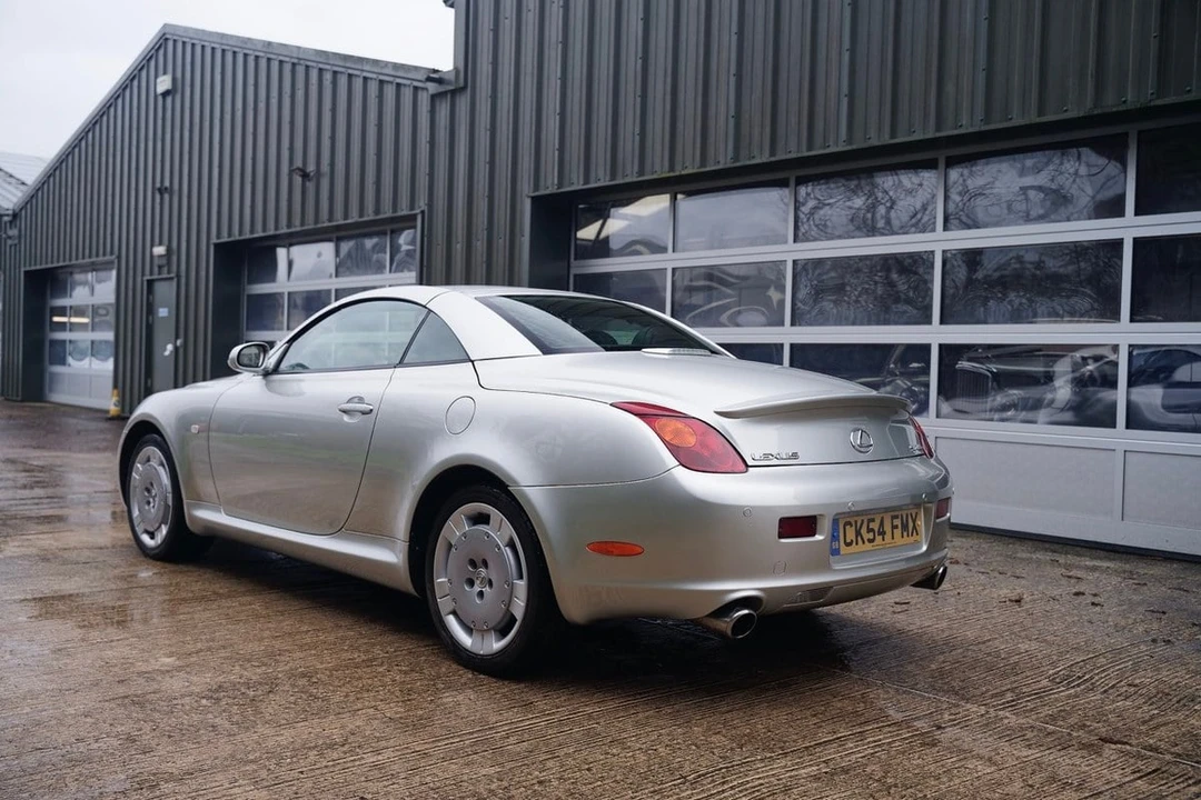 2004 Lexus SC430 - Image 24 of 30