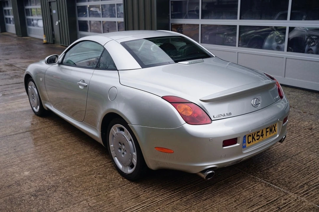 2004 Lexus SC430 - Image 19 of 30