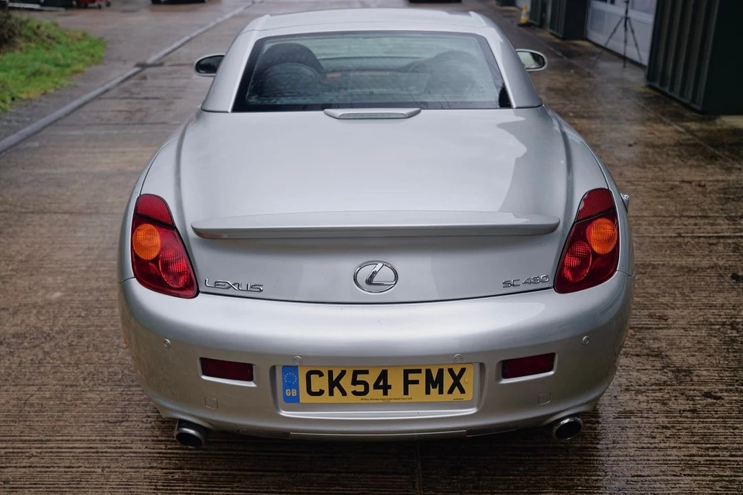 2004 Lexus SC430 - Image 20 of 30