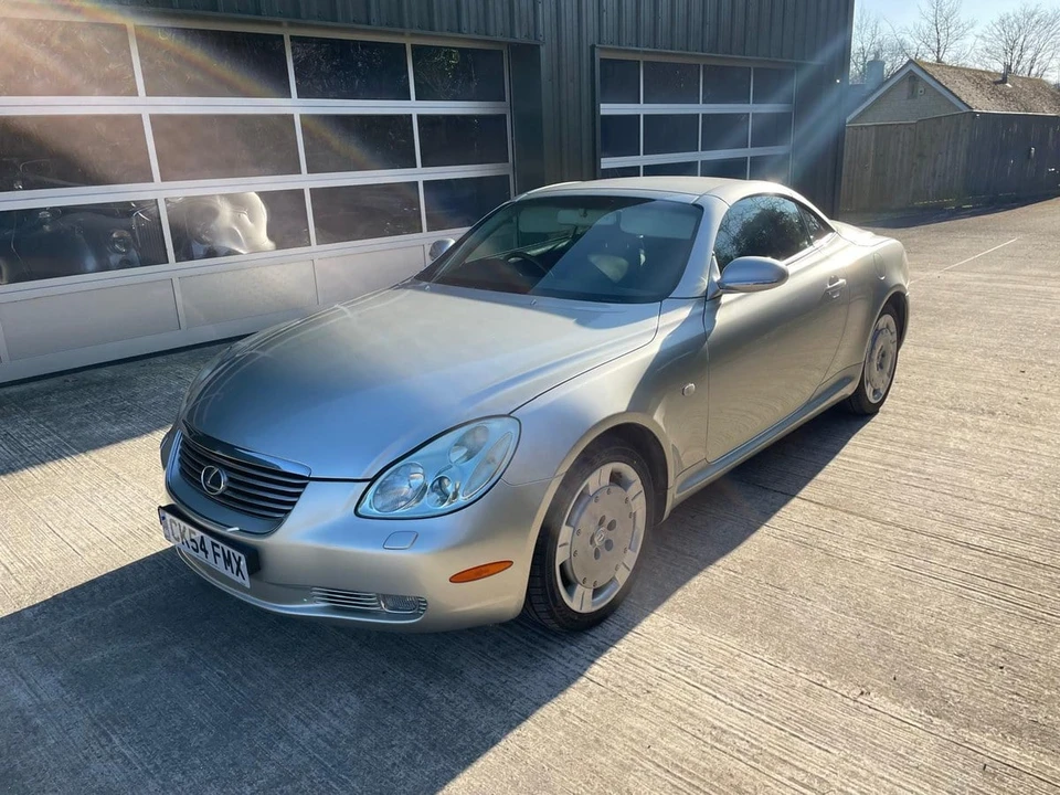 2004 Lexus SC430 - Image 6 of 30