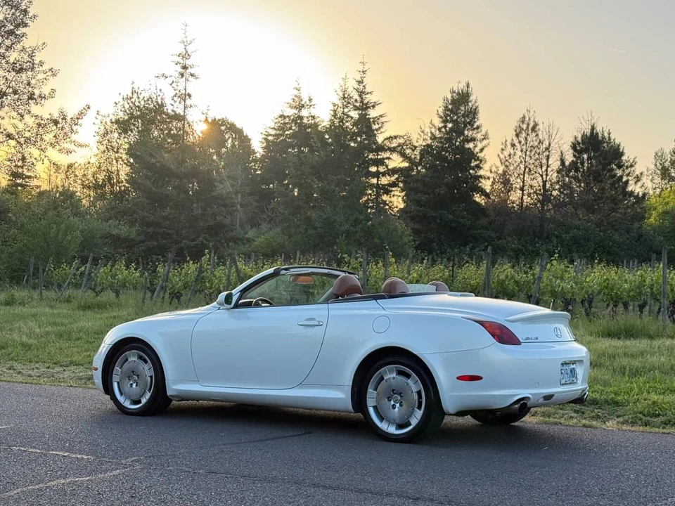 2004 Lexus SC430 - Image 8 of 18