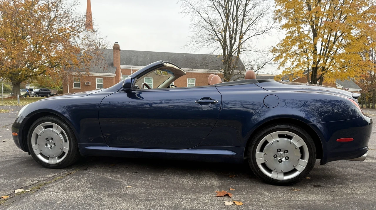 2004 Lexus SC430 - Image 9 of 31