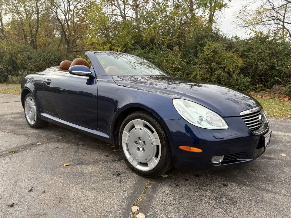 2004 Lexus SC430 - Image 2 of 31