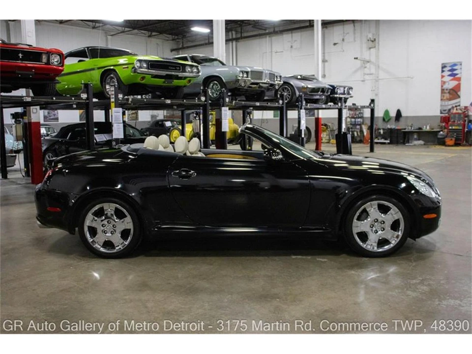2004 Lexus SC430 - Image 9 of 31