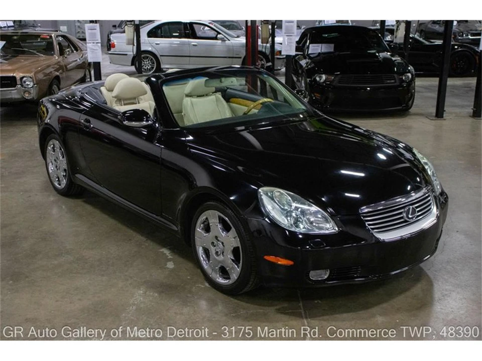 2004 Lexus SC430 - Image 10 of 31