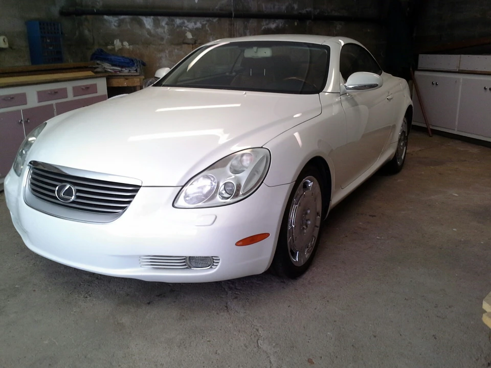 2004 Lexus SC430 - Image 11 of 31