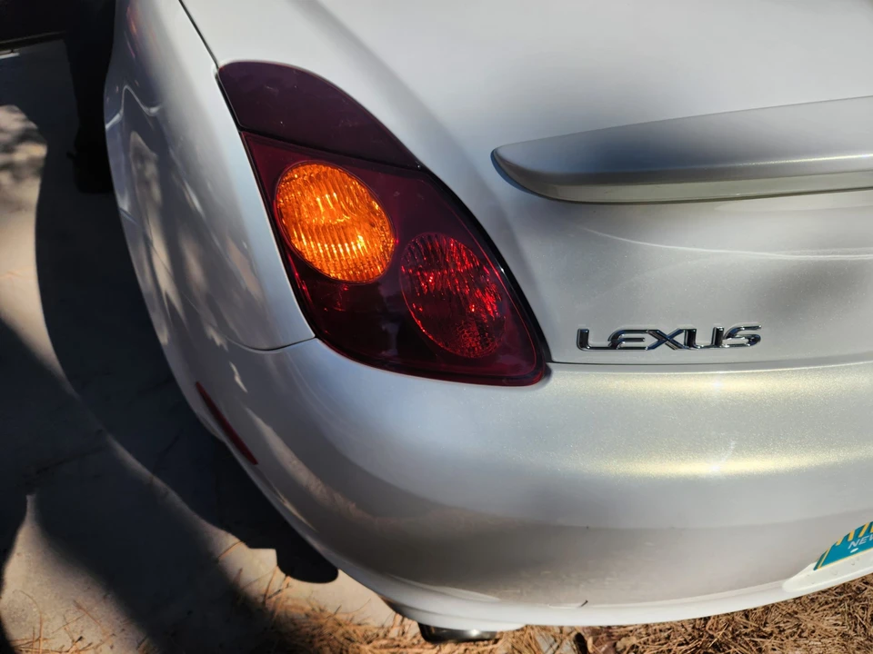 2004 Lexus SC430 - Image 19 of 31
