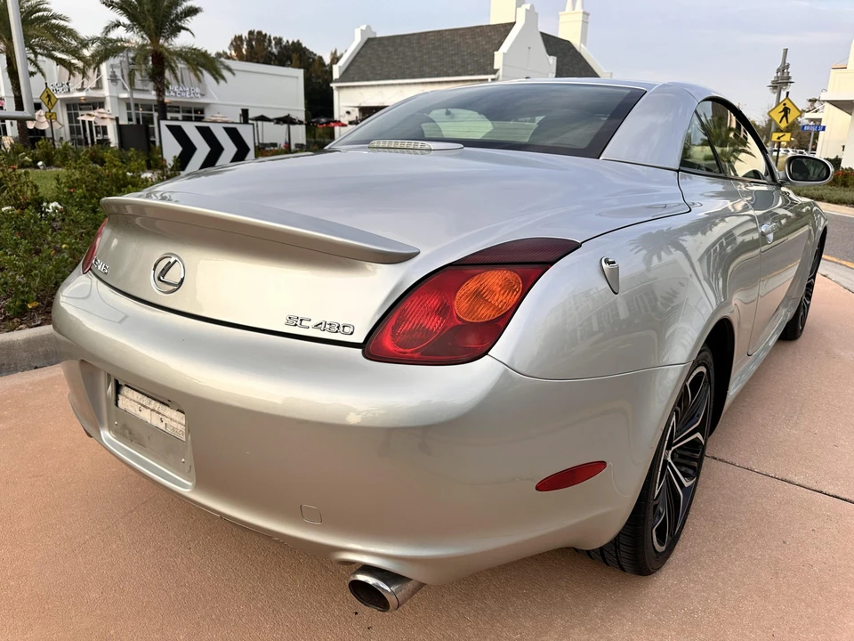 2004 Lexus SC430 - Image 18 of 31