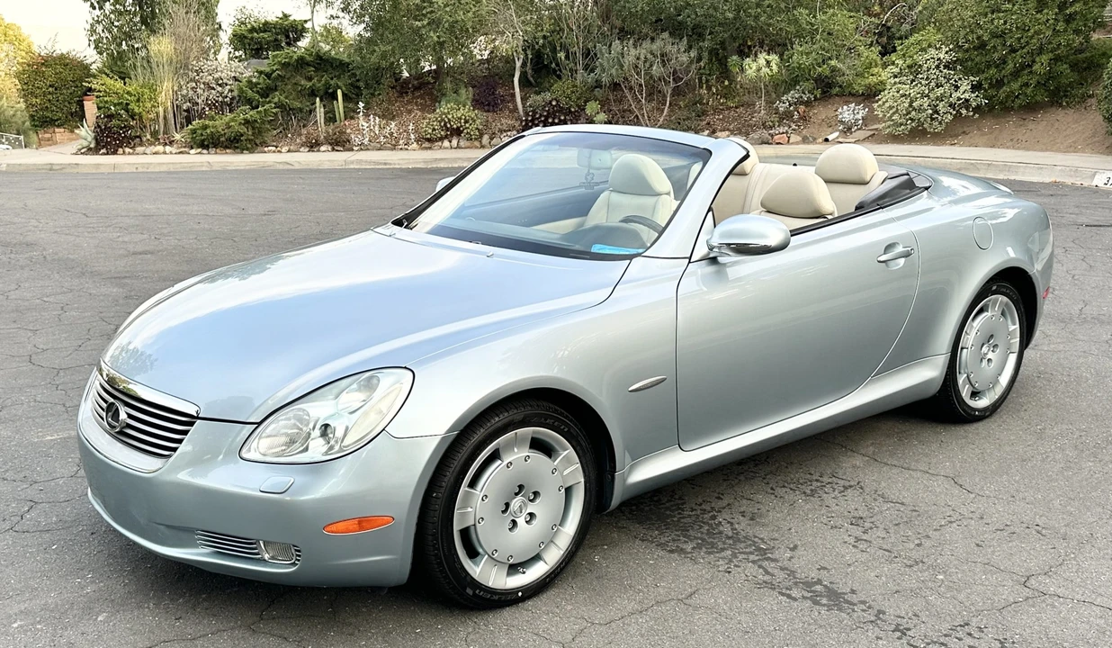 2004 Lexus SC430 - Image 3 of 31
