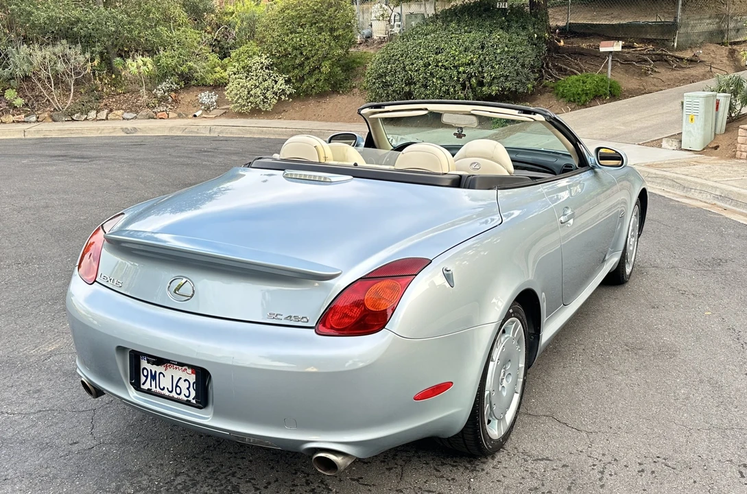 2004 Lexus SC430 - Image 17 of 31