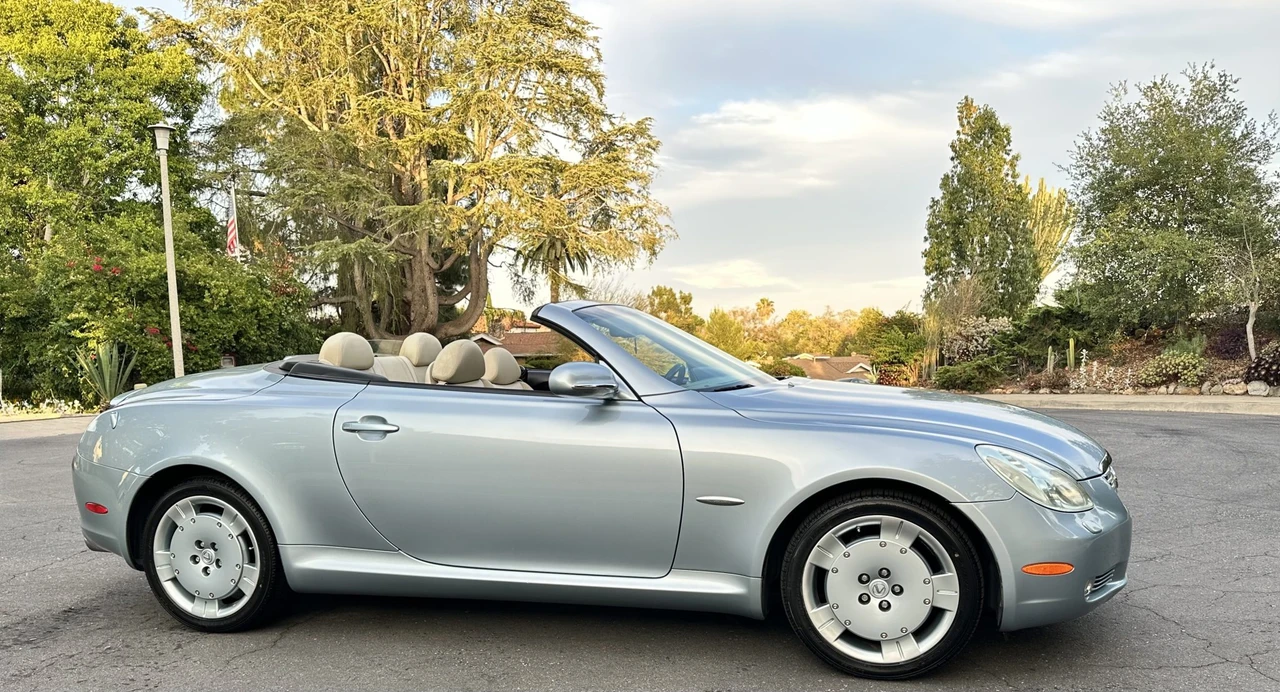 2004 Lexus SC430 - Image 21 of 31
