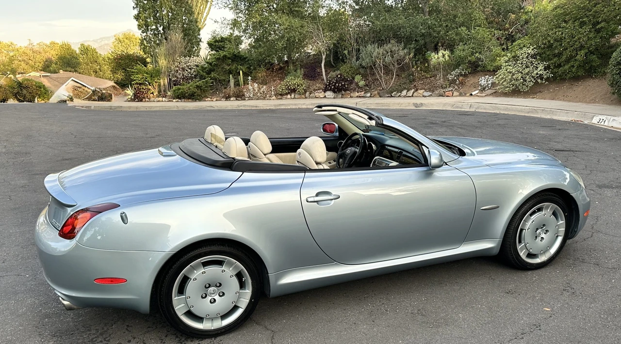 2004 Lexus SC430 - Image 20 of 31