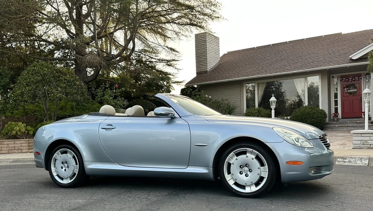 2004 Lexus SC430 - Image 24 of 31