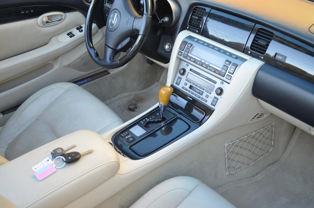 2004 Lexus SC430 - Image 29 of 31