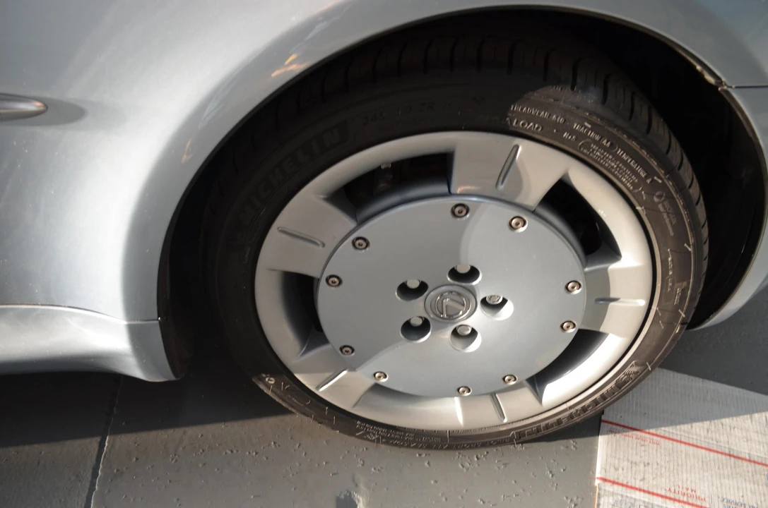 2004 Lexus SC430 - Image 18 of 31