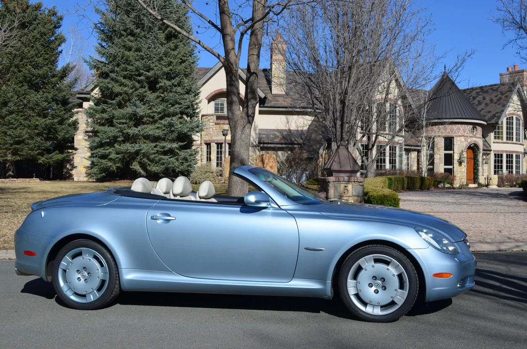 2004 Lexus SC430 - Image 8 of 31